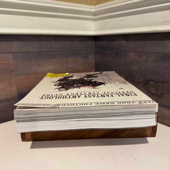 Final Fantasy Anthology Official Strategy Guide (Brady Games) & Final Fantasy XV - Picture 8 of 8